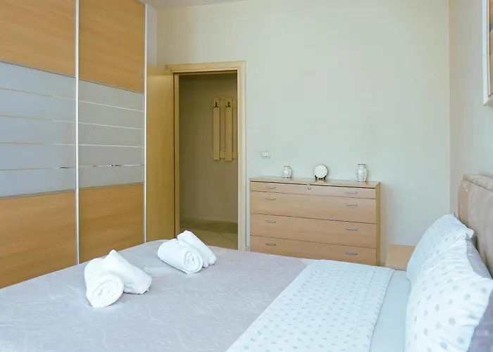 Sunrise Near The Center 公寓